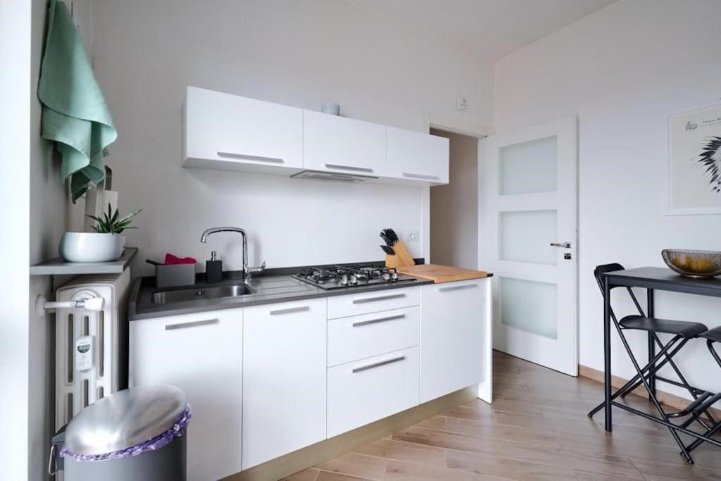 Lux 180Sqm Flat - Entire Last Floor 밀라노 외부 사진