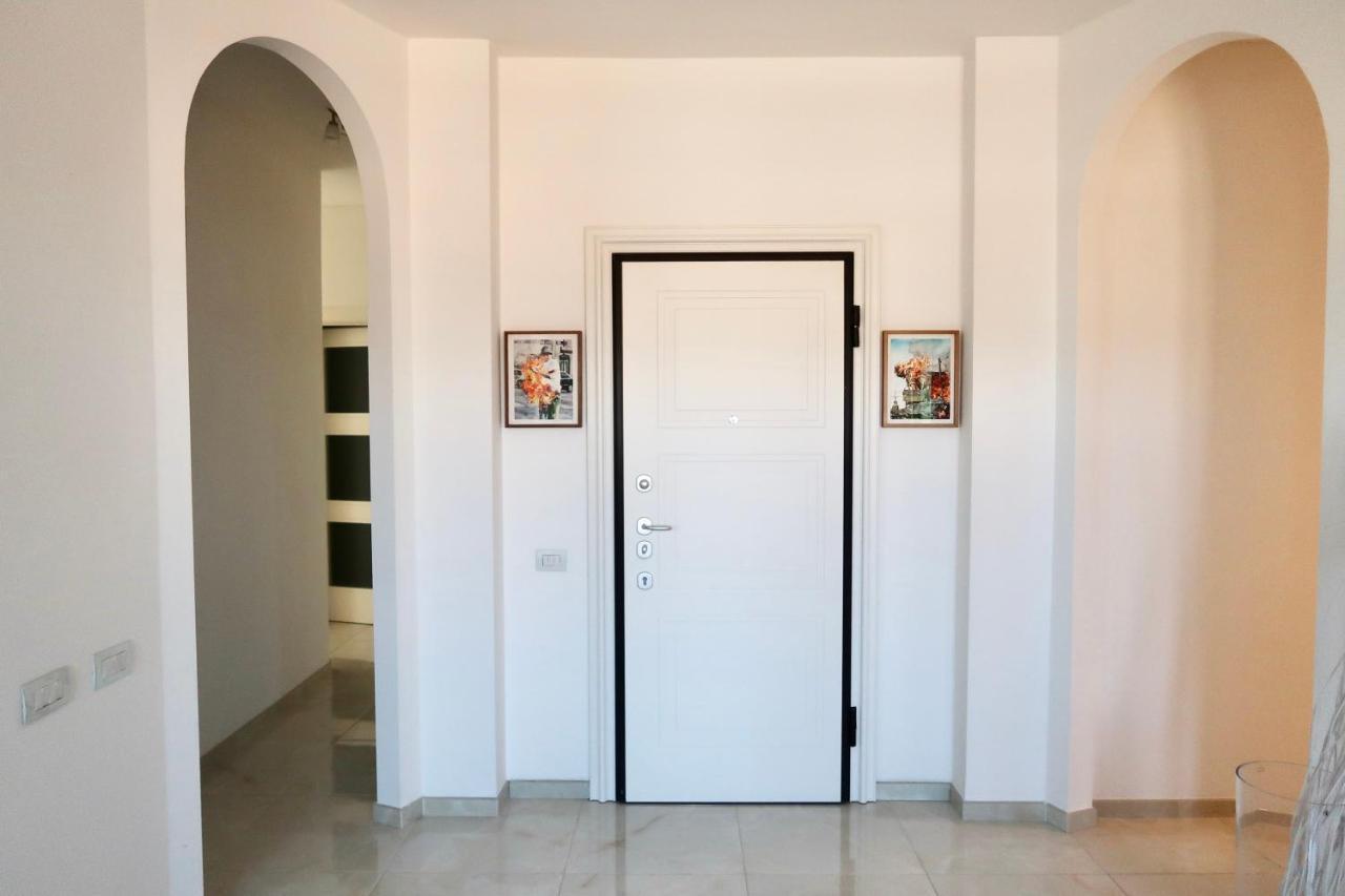Lux 180Sqm Flat - Entire Last Floor 밀라노 외부 사진