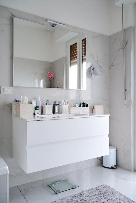Lux 180Sqm Flat - Entire Last Floor 밀라노 외부 사진